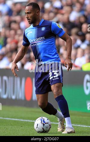 Jordan Obita de Wycombe Wanderers en action pendant le jeu. EFL Skybet football League One play off semi final match 2nd jambes, MK dons / Wycombe Wanderers au stade MK à Milton Keynes, dimanche 8th mai 2022. Cette image ne peut être utilisée qu'à des fins éditoriales. Utilisation éditoriale uniquement, licence requise pour une utilisation commerciale. Pas d'utilisation dans les Paris, les jeux ou les publications d'un seul club/ligue/joueur. photo de Steffan Bowen/Andrew Orchard sports photographie/Alamy Live news Banque D'Images