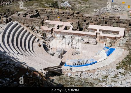 Les travaux de restauration se poursuivent dans le théâtre romain de 2 000 ans à Ankara. Date de la visite 30.03.2022. Banque D'Images