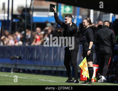 Kington upon Thames, Angleterre, 8th mai 2022. Marc Skinner, responsable de Manchester United lors du match de la Super League féminine de la FA à Kingsmeadow, Kington upon Thames. Le crédit photo devrait se lire: Paul Terry / Sportimage Banque D'Images