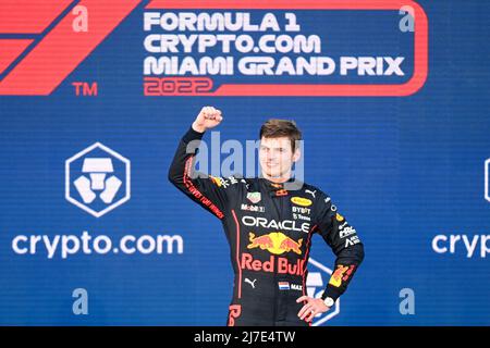 8th mai 2022 ; Miami, Floride, États-Unis ; Max Verstappen, pilote d'Oracle Red Bull, célèbre la victoire du Grand Prix de Formule 1 CRYPTO.COM de Miami Banque D'Images