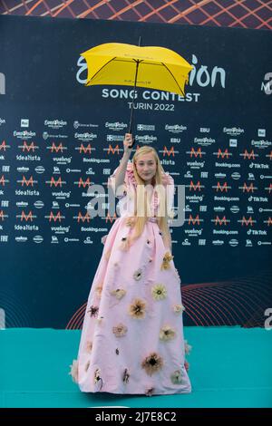 Turin, Italie. 08/05/2022, Turin, Italie. 08/05/2022, S10 (de Diepte) pays-Bas lors de la cérémonie d'ouverture du tapis Turquoise de l'Eurovision 2022 le 08 mai 2022, à Reggia di Venaria Reale, Turin, Italie. Photo Nderim Kaceli Banque D'Images