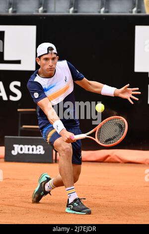 Rome, Italie, 08/05/2022, Francesco Passaro (ITA) lors du premier tour contre Cristian grain (CHI) du tournoi ATP Master 1000 Internazionali BNL d'Italia à Foro Italico le 8 mai 2022 Banque D'Images