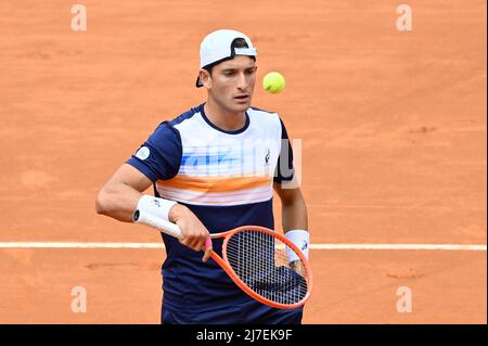 Rome, Italie, 08/05/2022, Francesco Passaro (ITA) lors du premier tour contre Cristian grain (CHI) du tournoi ATP Master 1000 Internazionali BNL d'Italia à Foro Italico le 8 mai 2022 Banque D'Images