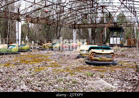 Parc d'attractions abandonné dans la ville fantôme de Pripyat, zone d'aliénation de la centrale nucléaire de Tchernobyl, Ukraine Banque D'Images