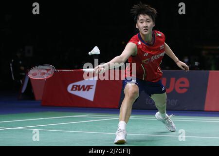 Bangkok, Thaïlande. 9th mai 2022. Chen Yufei, de Chine, est en compétition contre Clara Azurmendi, d'Espagne, lors du match féminin des célibataires du Groupe B au tournoi de badminton de la coupe Uber à Bangkok, en Thaïlande, le 9 mai 2022. Crédit: Wang Teng/Xinhua/Alay Live News Banque D'Images