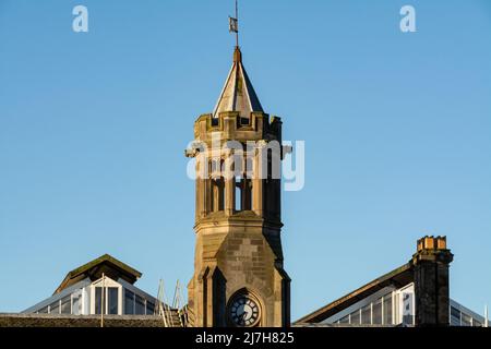 Détail architectural de la tour de l'horloge sur le toit de la gare de Carlisle. Également connu sous le nom de la Citadelle de Carlisle, ce bâtiment est la liste de Grade ll Banque D'Images