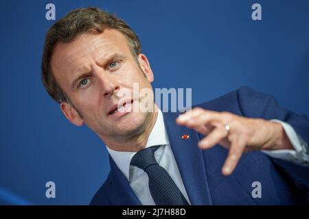 Berlin, Allemagne. 09th mai 2022. Le président français Emmanuel Macron s'exprime à la Chancellerie fédérale lors de sa visite à Berlin. Credit: Michael Kappeller/dpa/Alay Live News Banque D'Images