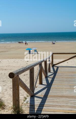 Plages de sable doré près de Sanlucar de Barrameda, petite ville andalouse, Espagne en été Banque D'Images