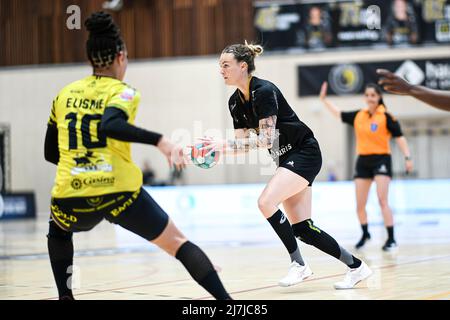 Nadia Offendal de Paris 92 lors du championnat de France féminin, Ligue Butagaz Energie Handball match entre Paris 92 et Handball Plan de Cuques le 8 mai 2022 au Palais des Sports Robert Charpentier à Issy-les-Moulineaux, France - photo Victor Joly / DPPI Banque D'Images