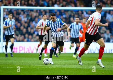 Hillsborough Stadium, Sheffield, Angleterre - 9th mai 2022 Lee Gregory (9) de Sheffield mercredi avance avec le ballon - pendant le match Sheffield Wednesday v Sunderland, Sky Bet League One, (jouez à la deuxième jambe) 2021/22, Hillsborough Stadium, Sheffield, Angleterre - 9th mai 2022 crédit: Arthur Haigh/WhiteRosePhotos/Alay Live News Banque D'Images