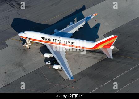 Kalitta Air Boeing 747 avions de transport garés. Grand avion cargo 747-400F par le dessus. Plan 747F de Kalitta Air. Banque D'Images