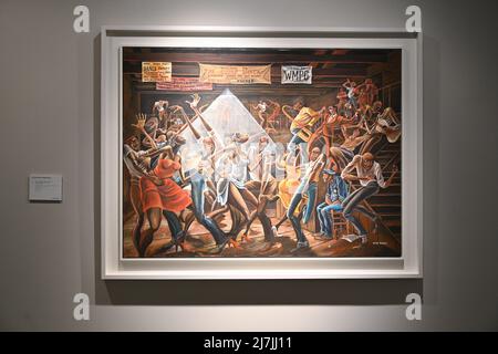 L'œuvre d'Ernie Barnes The Sugar Shack lors d'un aperçu de la vente du soir du 20th siècle chez Christie's le 9 mai 2022 à New York. Banque D'Images
