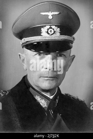 Moritz Albrecht Franz Friedrich Fedor von Bock était un général allemand qui a servi dans l'armée allemande pendant la Seconde Guerre mondiale. Bock a servi comme commandant du Groupe d'Armée Nord pendant l'invasion de la Pologne en 1939, commandant du Groupe d'Armée B pendant l'invasion de la France en 1940, et plus tard comme commandant du Centre du Groupe d'Armée pendant l'attaque contre l'Union soviétique en 1941; Son dernier commandement était celui du Groupe d'Armée Sud en 1942. Banque D'Images
