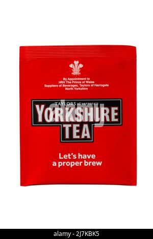 Sachet de thé tabag de thé du Yorkshire de Harrogate isolé sur fond blanc - nous avons un bon brew - Royal Adjudant Banque D'Images