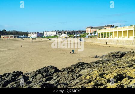 Whitmore Bay Barry Island South Wales, lors d'une journée ensoleillée d'hiver en décembre Banque D'Images