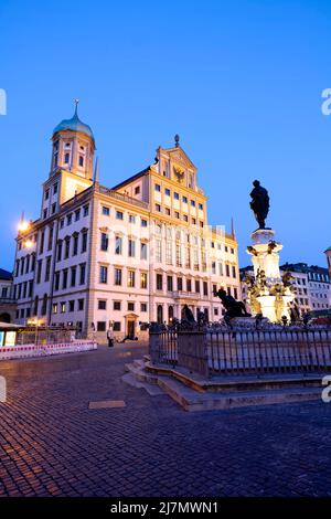 Allemagne Bavière route romantique. Augsbourg. Rathausplatz. Hôtel de ville Banque D'Images