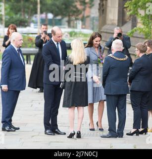 Non exclusif: Duc de Cambridge, duchesse de Cambridge, assister à l'ouverture du Mémorial de la Glade de lumière. Manchester, le mémorial commémore le Banque D'Images