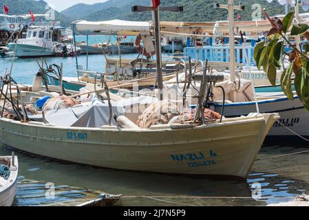 Bateaux de pêche à Üçağız, Turquie Banque D'Images