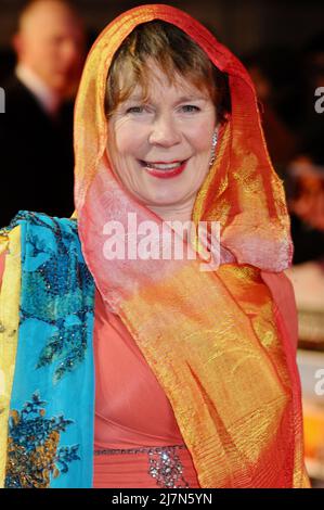 Celia Imrie, première mondiale du meilleur hôtel exotique Marigold, Curzon Mayfair, Londres, Royaume-Uni Banque D'Images