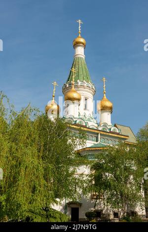 Les dômes dorés de l'église russe Saint-Nicolas le Miracle-Maker ou Sv. Nikolay église russe à Sofia, Bulgarie, Europe de l'est Banque D'Images