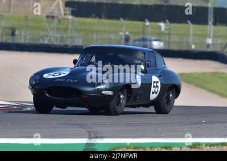 Martin Melling, Jason Minshaw, Jaguar E-Type FHC, Jaguar Classic Challenge pour les voitures Jaguar d'avant 1966, une course de 60 minutes avec l'option d'une seconde d Banque D'Images