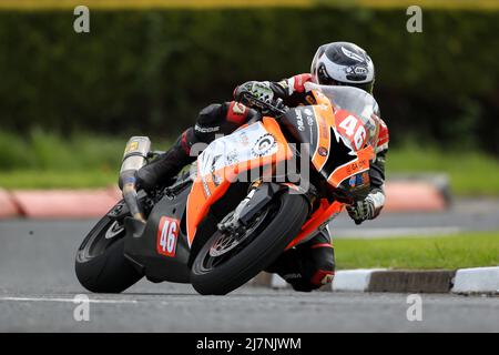 Portrush, Antrim, Irlande du Nord. 10th mai, 2022. FonaCAB Nichols Oils Northwest 200 pratique; Stefano Bonetti (Speed Motor BMW) pendant l'ouverture Superstock pratique crédit: Action plus Sports/Alay Live News Banque D'Images