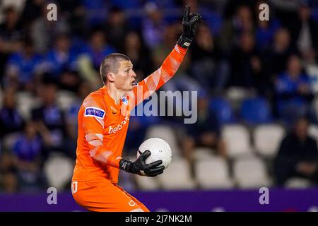 GENK, BELGIQUE - 10 MAI : gardien de but Tobe Leysen de KRC Genk pendant le match Jupiler Pro League - Europe Playoffs match entre KRC Genk et Sporting Charleroi à Cegeka Arena le 10 mai 2022 à Genk, Belgique (photo de Jeroen Meuwsen/Orange Pictures) Banque D'Images