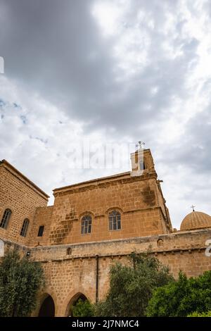 Monastère de Mor Hananyo à Mardin en Turquie. Aussi connu sous le nom de Monastère Deyrulzafaran, c'est un important monastère orthodoxe syriaque. Banque D'Images