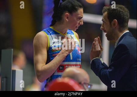 Conegliano, Italie, 10/05/2022, Van ecke Lise (Imoco Volley Conegliano) entraîneur-chef Daniele Santarelli Banque D'Images