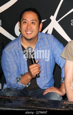 LOS ANGELES - 18 JUIN : Joe Hahn à la cérémonie d'intronisation de Linkin Park Rockwalk au Guitar Center le 18 juin 2014 à Los Angeles, CA Banque D'Images