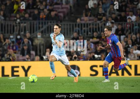 BARCELONE, ESPAGNE - 10 MAI : Denis Suárez, de RC Celta de Vigo, conduit le match de la Liga entre FC Barcelone et RC Celta de Vigo au Camp Nou le 10 mai 2022 à Barcelone, ESPAGNE. (Photo par Sara Aribo/PxImages) Banque D'Images