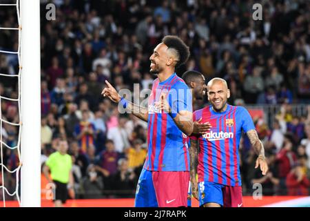 BARCELONE, ESPAGNE - 10 MAI : Pierre-Emerick Aubameyang du FC Barcelone célèbre après avoir marquant un but lors du match de la Liga entre le FC Barcelone et le RC Celta de Vigo au Camp Nou le 10 mai 2022 à Barcelone, ESPAGNE. (Photo par Sara Aribo/PxImages) Banque D'Images