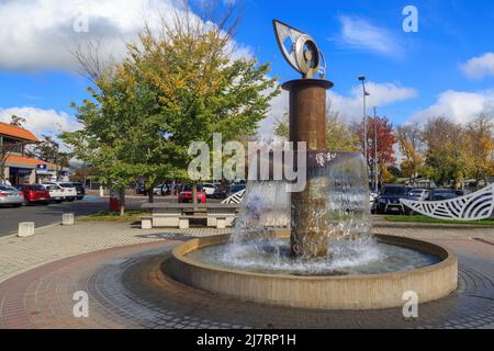 Une fontaine dans le centre de Havelock North, un village juste au sud de Hastings, Hawke's Bay, Nouvelle-Zélande Banque D'Images