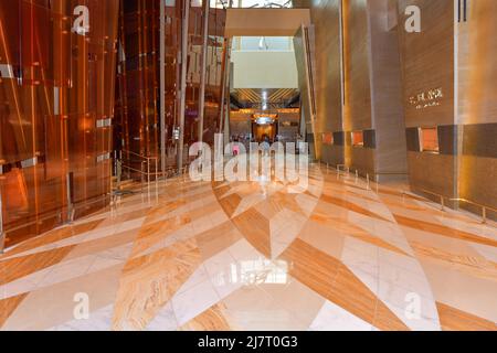 Nevada USA 09-06-21 Corridor qui sépare le magasin de bijoux Radiance du salon High Limit situé à côté du casino de l'hôtel Aria Las Vegas Banque D'Images