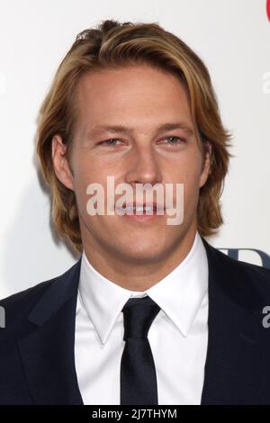 LOS ANGELES - octobre 7 : Luke Bracey à la première « The Best of Me » au Regal 14 Theatres le 7 octobre 2014 à Los Angeles, Californie Banque D'Images