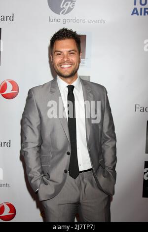 LOS ANGELES - SEP 13 : Erik Valdez au gala annuel 5th face Forward à l'hôtel Biltmore le 13 septembre 2014 à Los Angeles, CA Banque D'Images