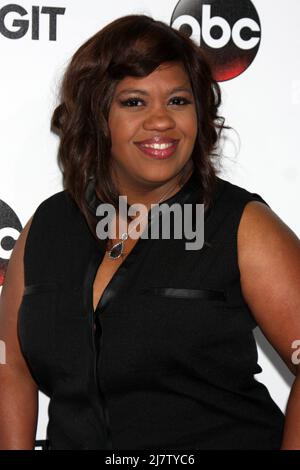 LOS ANGELES - SEP 20: Chandra Wilson à la TGIT événement de première pour Gray's Anatomy, scandale, Comment s'en sortir avec le meurtre à Palihouse le 20 septembre 2014 à Westwood, CA Banque D'Images