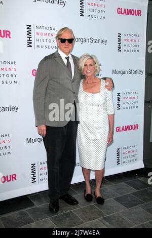 LOS ANGELES - AOÛT 23 : T Bone Burnett, Callie Khouri au brunch annuel 3rd des femmes faisant l'histoire au Skirball Center le 23 août 2014 à Los Angeles, CA Banque D'Images