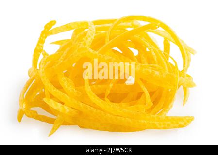 Tas de zeste de citron fraîchement pelé isolé sur blanc. Banque D'Images