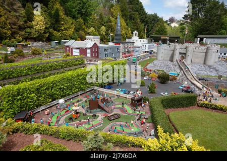 Vue générale du village modèle de Babbacombe, Torquay, Devon, Royaume-Uni. Banque D'Images