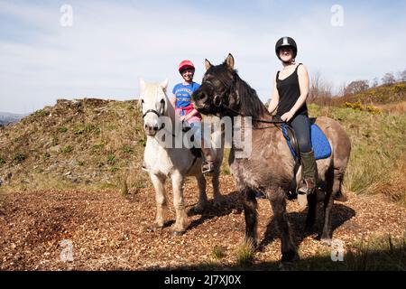 Randonnée poney, Shandon, Argyll, Écosse Banque D'Images