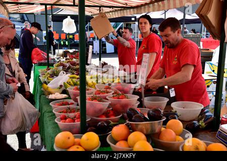 Marché extérieur du dimanche, fruits et légumes Banque D'Images