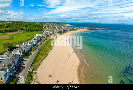 Vue aérienne de la plage sur Milsey Bay à North Berwick dans East Lothian, Écosse, Royaume-Uni Banque D'Images