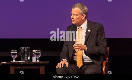 Bill de Blasio, maire de New York, s'exprimant lors d'un forum en 2014 Banque D'Images