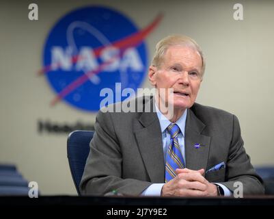 L'administrateur de la NASA, Bill Nelson, fait des remarques lors d'une réunion de la session exécutive du Conseil consultatif de la NASA au bâtiment Mary W. Jackson du siège de la NASA, le 28 février 2022, à Washington, DC, États-Unis. Banque D'Images