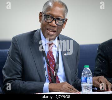 Le général de la Force aérienne à la retraite Lester Lyles, lors d'une réunion de la session de l'exécutif du Conseil consultatif de la NASA au siège de la NASA, bâtiment Mary W. Jackson, le 28 février 2022, à Washington, DC, États-Unis. Banque D'Images