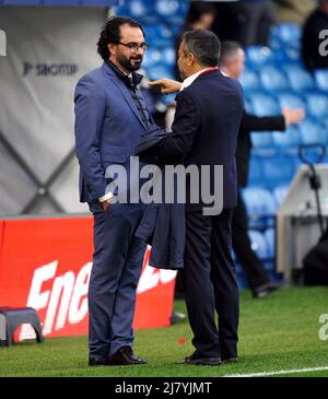 Andrea Radrizzani, président de Leeds United, et Victor Orta, directeur du football lors du match de la Premier League à Elland Road, Leeds. Date de la photo: Mercredi 11 mai 2022. Banque D'Images