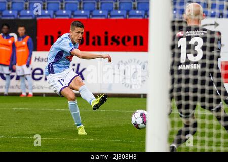 Haderslev, Danemark. 11th mai 2022. Daniel Prosser (17) de Soenderjyske vu pendant le match Superliga de 3F entre Soenderjyske et le FC Nordsjaelland au parc Sydbank à Haderslev. (Crédit photo : Gonzales photo/Alamy Live News Banque D'Images