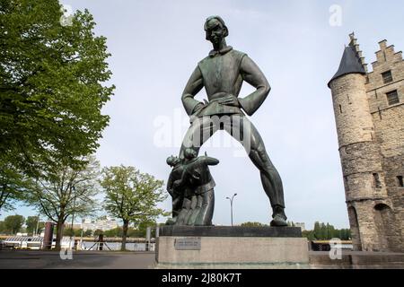 Statue de Lange Wapper à Anvers, Belgique, Europe Banque D'Images