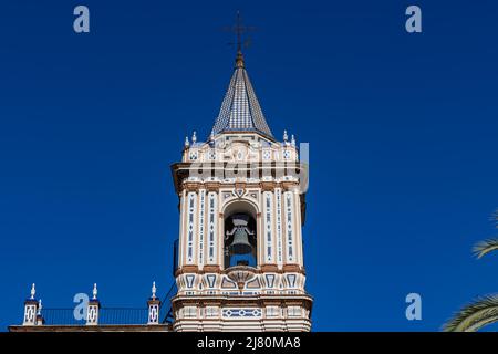 Tour de cloche d'Iglesia de San Pedro (St. L'église de Pierre), à Huelva, Andalousie, Espagne Banque D'Images